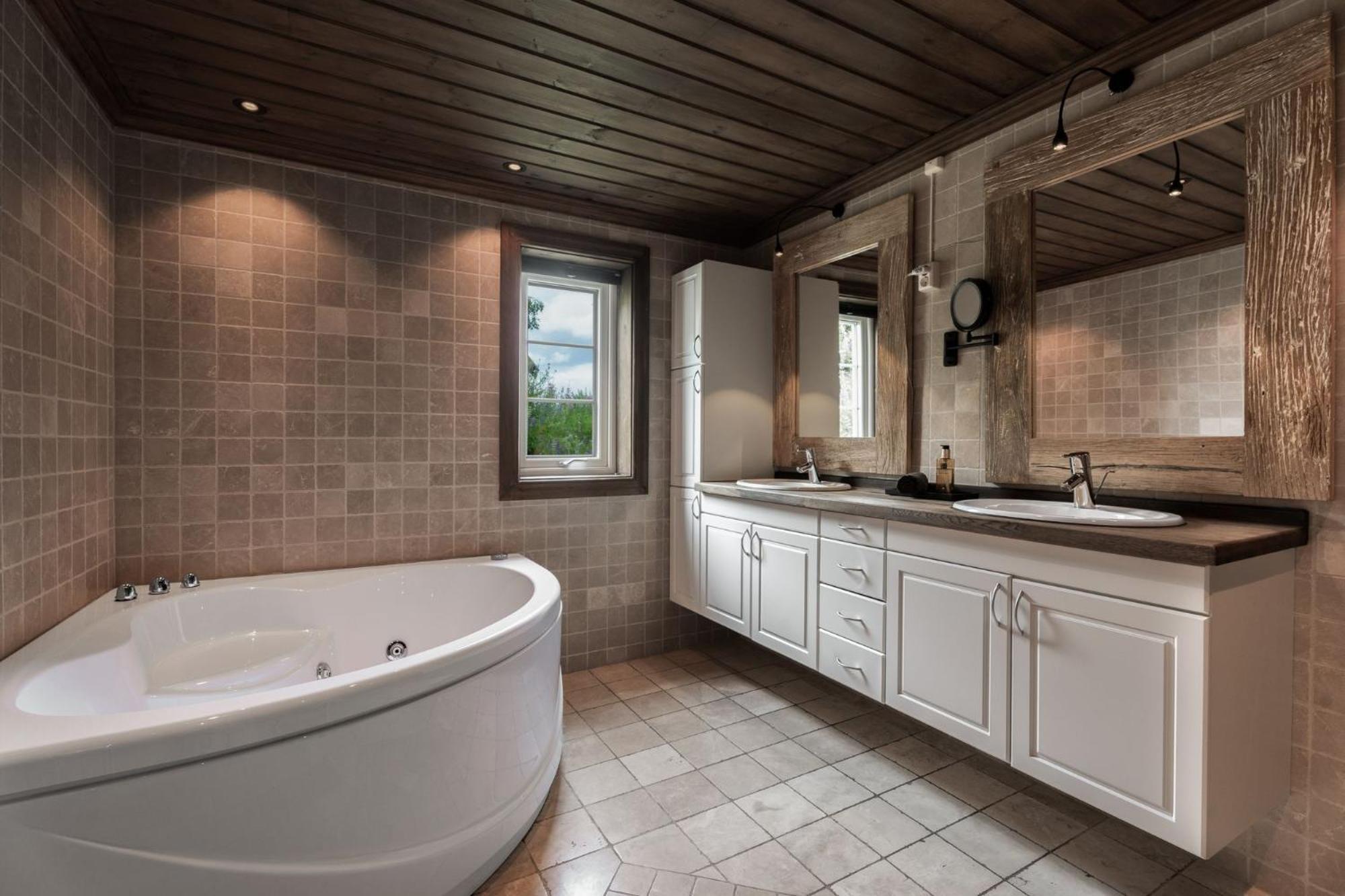 Norefjell - Storhytte Med Jacuzzi Og Fantastisk Beliggenhet Noresund Bagian luar foto